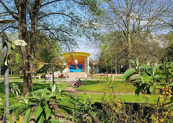 Le Verdoyant , Maisonnette Cosy Avec Terrasse Totalement Climatise Avec Parking * Hagondange