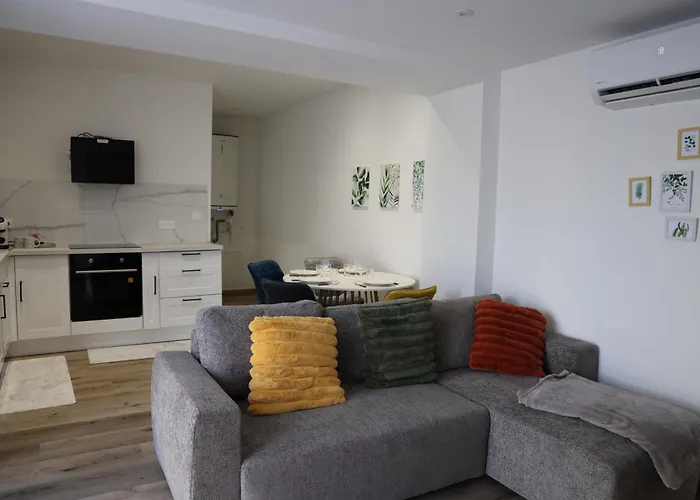 Le Verdoyant , Maisonnette Cosy Avec Terrasse Totalement Climatise Avec Parking Apartmán *